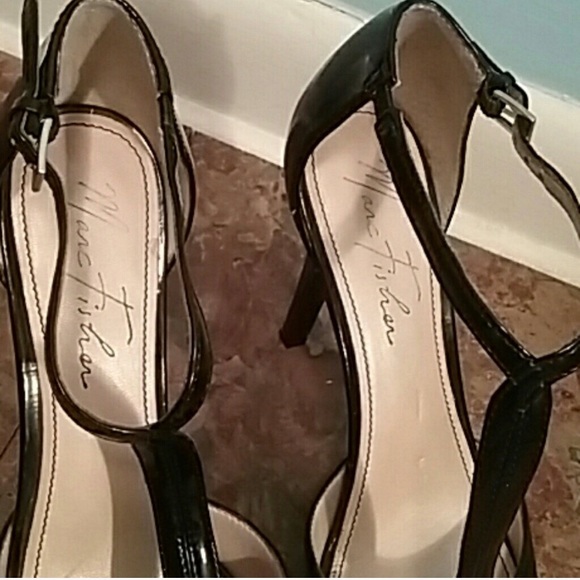 Marc Fisher t-strap 4.5” black patent heels - Picture 3 of 6